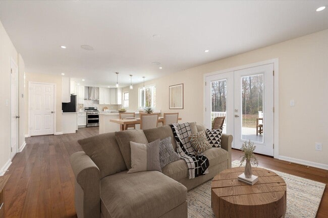 Building Photo - 2942 S Haven Dr