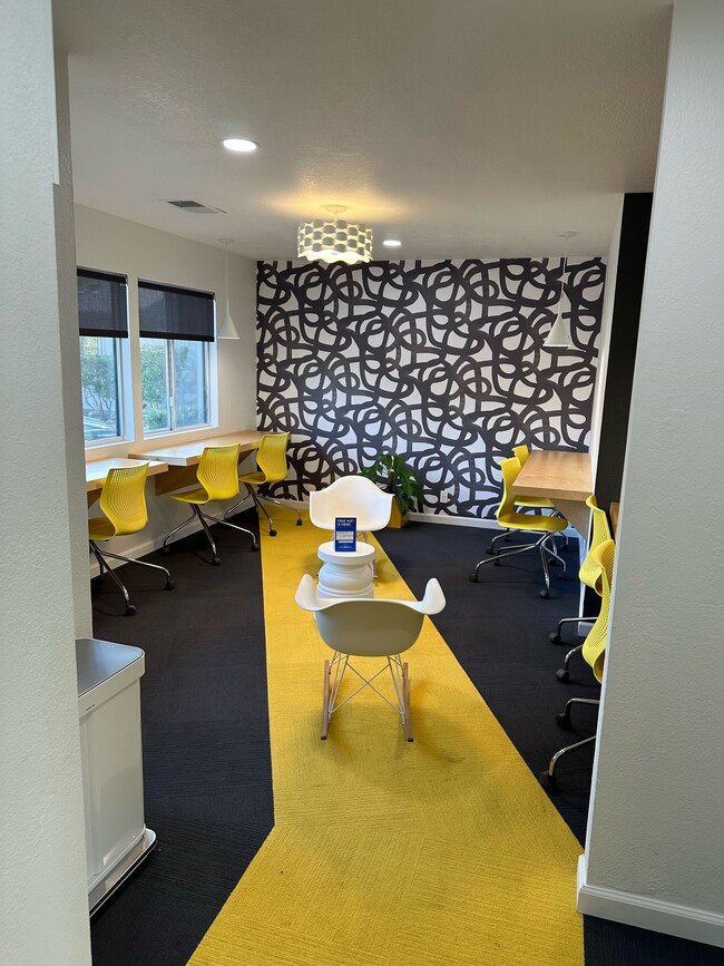 Study Room - Temescal Apartments