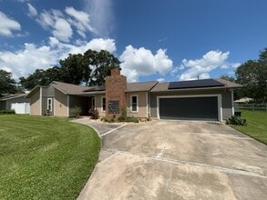 Building Photo - 2767 SE 35th St