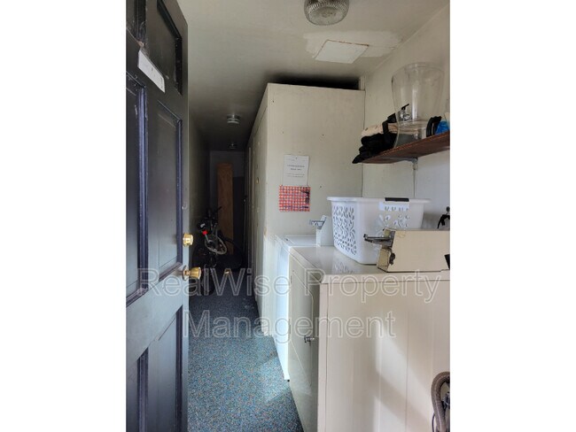 Foto del edificio - 714 SE 10th St
