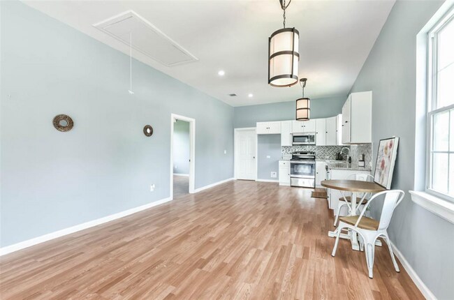 Foto del edificio - 1219 Gregg St