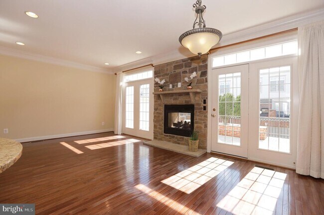 Building Photo - 437 Belmont Bay Dr
