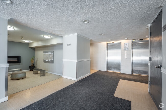 Lobby Photo - 3967 Lawrence Avenue East