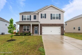 Building Photo - 2120 Wild Rdg Dr