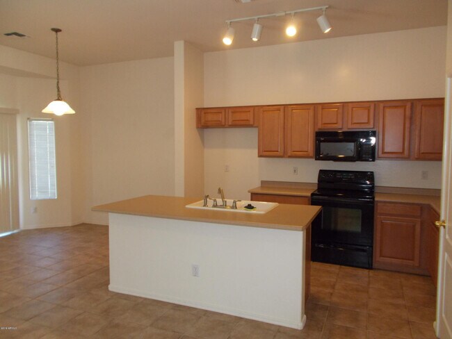 Building Photo - 846 E Virgo Pl