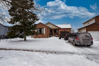 Building Photo - 258 Kingscourt Ave