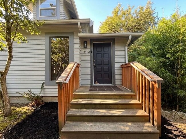 Building Photo - 3920 SW Wilbard St