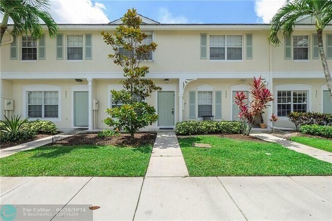 Building Photo - 9834 NW 57th Manor