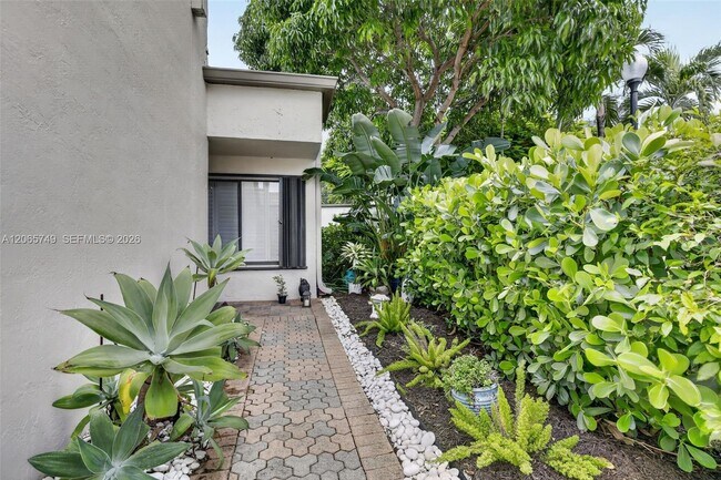 Foto del edificio - 958 Mockingbird Ln