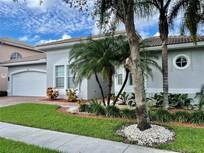 Foto del edificio - 4988 SW 183rd Ave