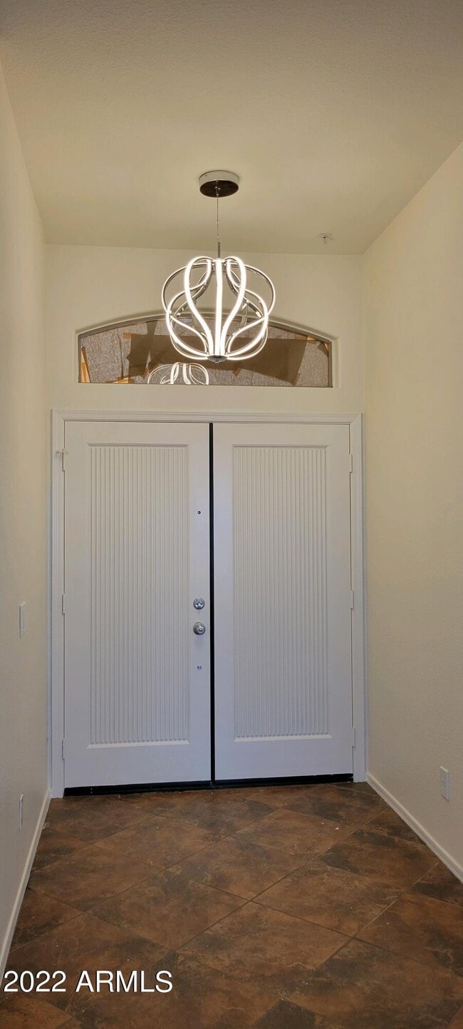 Foto del edificio - 7323 E Overlook Dr