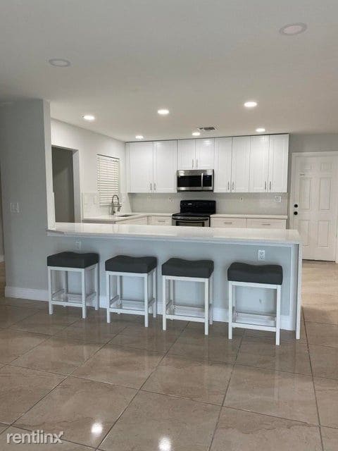 Foto del edificio - 3 br, 2 bath House - 1831 East Ct