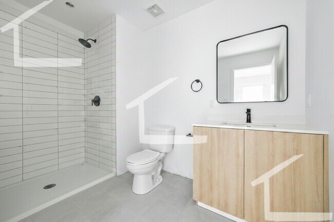 Foto del edificio - Newly constructed building in a prime location in Allston!