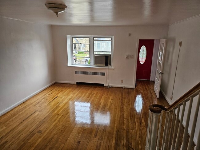 Front entrance view from Livingroom - 1268 Stirling St