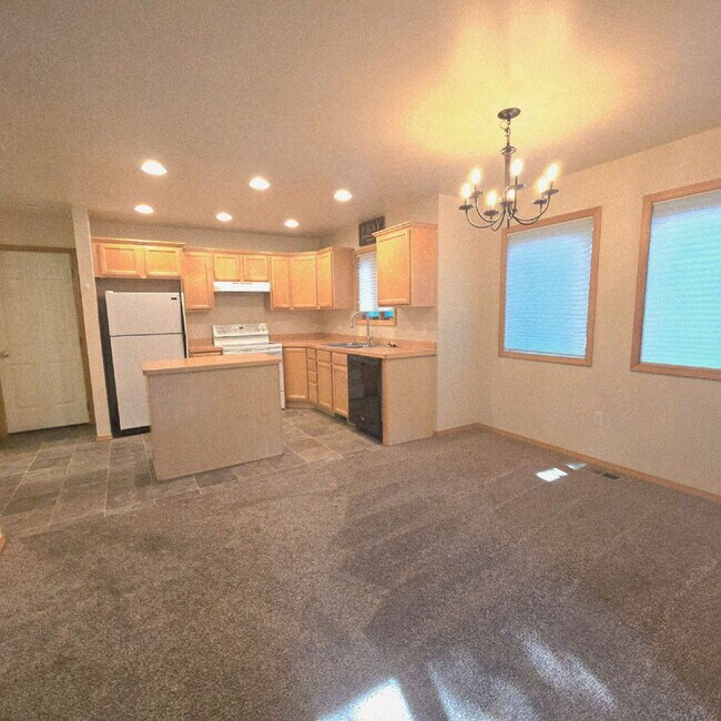 Foto del edificio - 2 Bedroom 2.5 bathroom near Golf Course