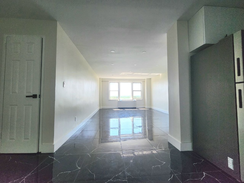 750 N Broad St Unit 10F, Elizabeth, NJ 07208 Room for Rent in