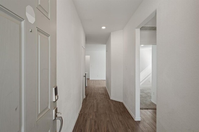 Foto del edificio - 3206 Dusted Daisey St