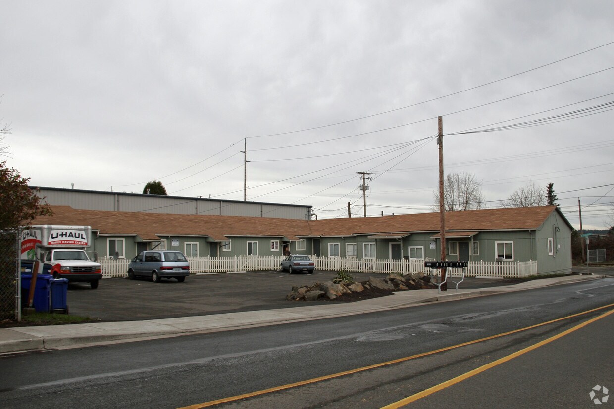Foto principal - 5043 NE 105th Ave