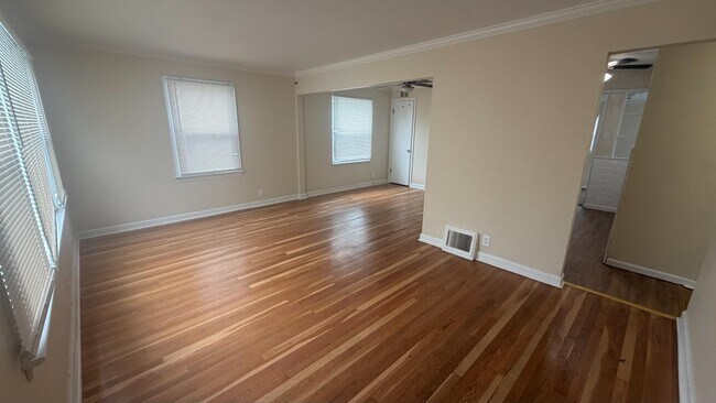 Foto del edificio - 1410 Akron Dr