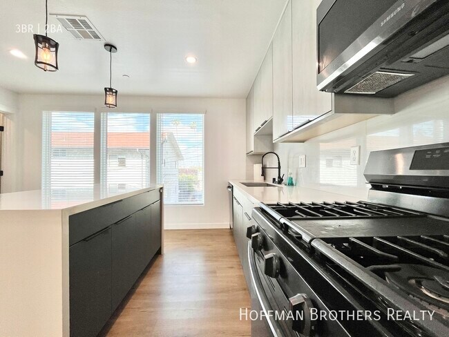 Foto del edificio - 1311 N Harvard Blvd
