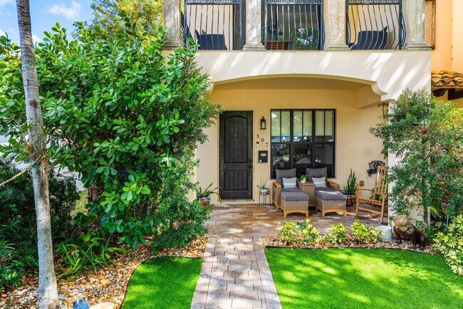 Building Photo - 507 SW 17th St