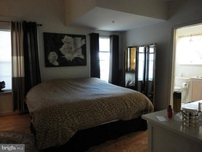 Building Photo - 801 Latchmere Ct