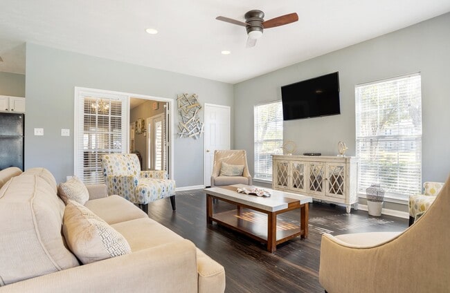 Building Photo - Grand at Pearl Apartments