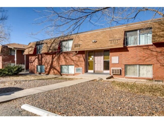 Building Photo - 290 S Hoyt St