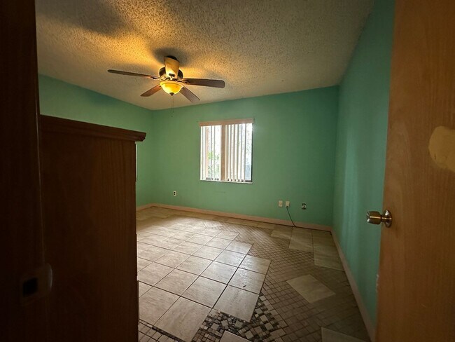Building Photo - Efficient Living in a Vibrant, Eco-Conscious Setting | Minutes from UCF