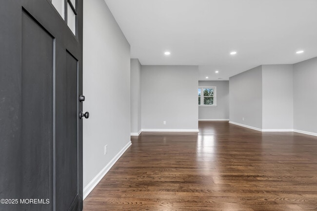 Building Photo - 1230 Dove St