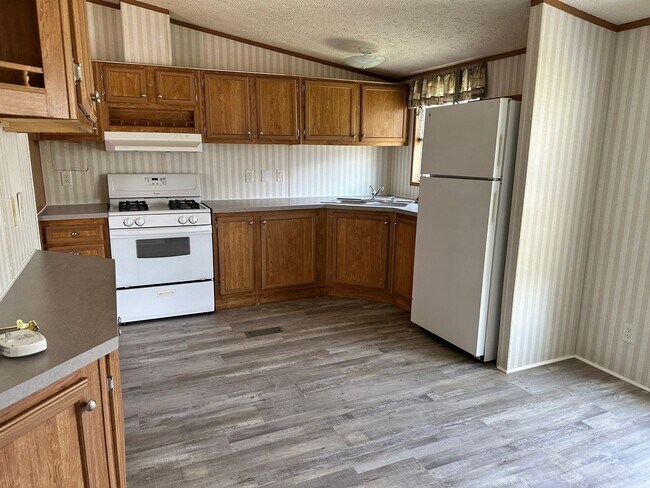 Foto del edificio - Centrally Located 3 BD 2 BA Modular Home