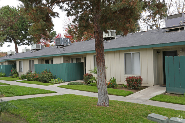 Building Photo - Ashtree Apartments