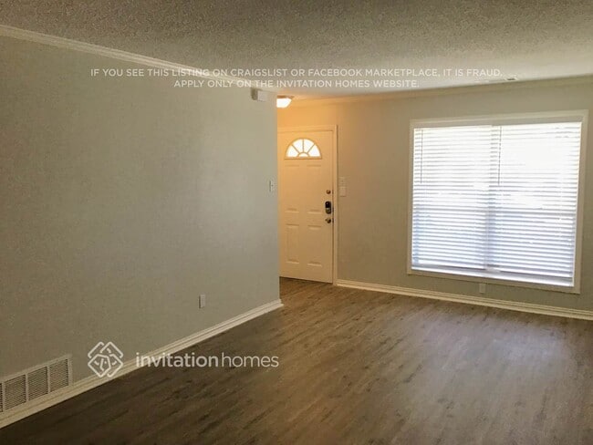 Building Photo - 436 Lexington Ln