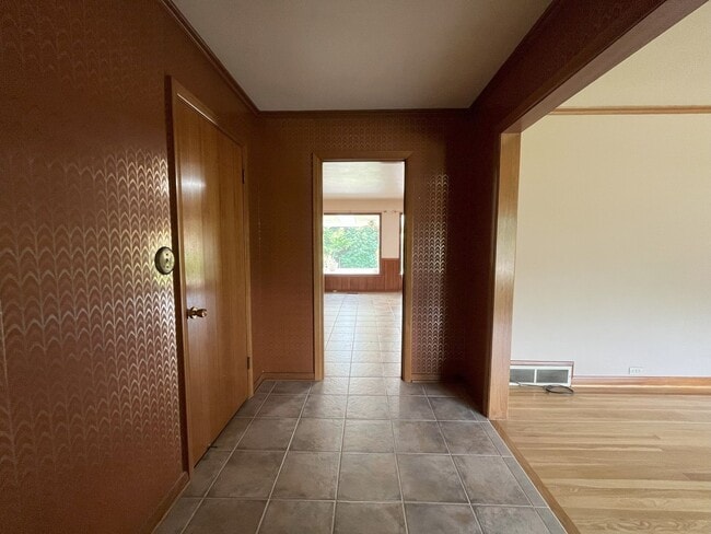 Foto del edificio - Vintage Midcentury Modern Ranch Home with ...