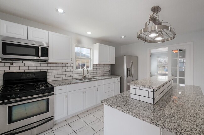 Building Photo - 234 Readwell Unit 1