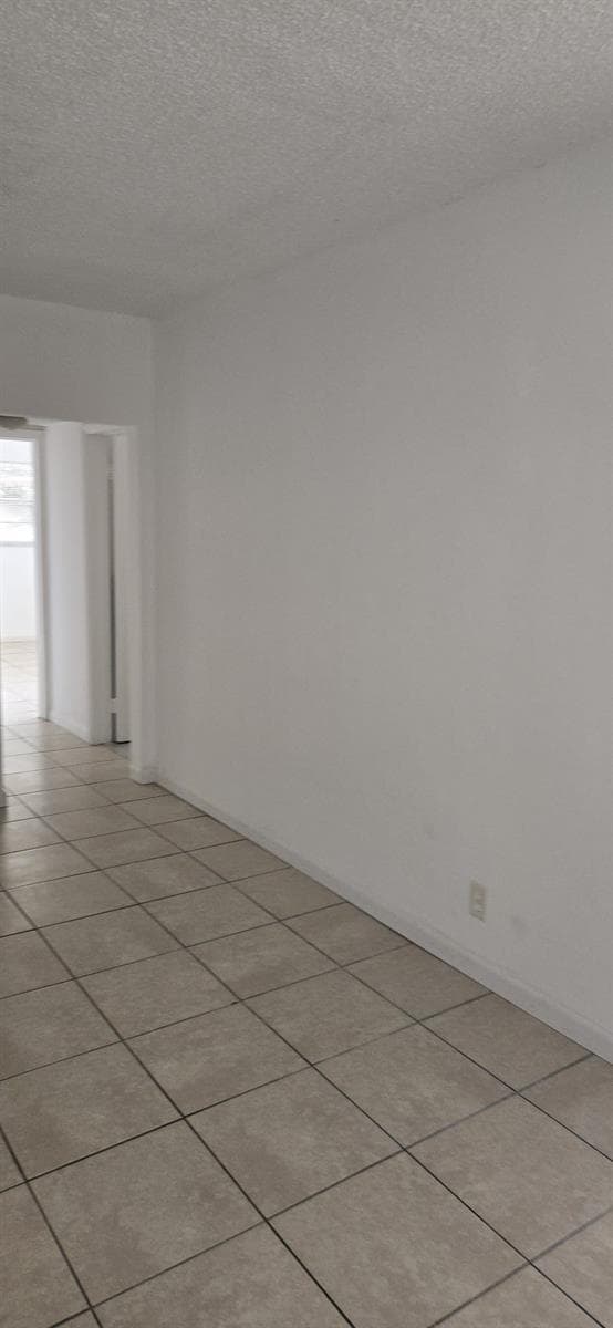 Foto del edificio - 230 SW 11th Ave