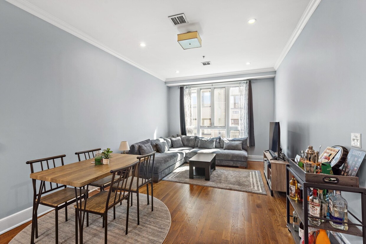 Foto principal - 313 1st St