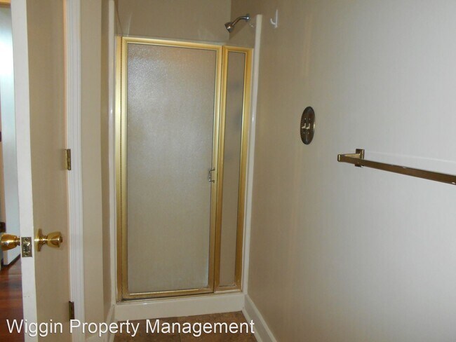 Building Photo - 2 br, 1.5 bath House - 510 1/2 Delaware