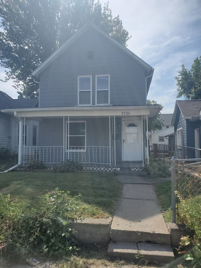 Building Photo - 2526 6th Ave