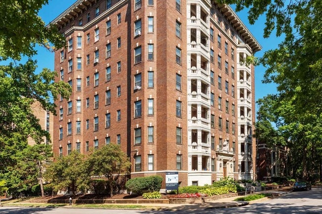 Building Exterior - Kingsbury Apartments