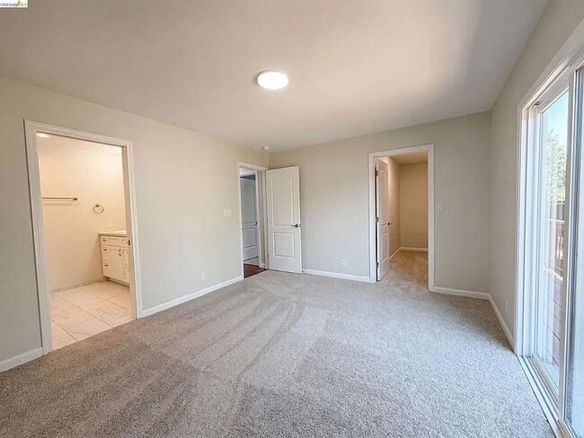 Building Photo - 1087 Fox Meadow Way