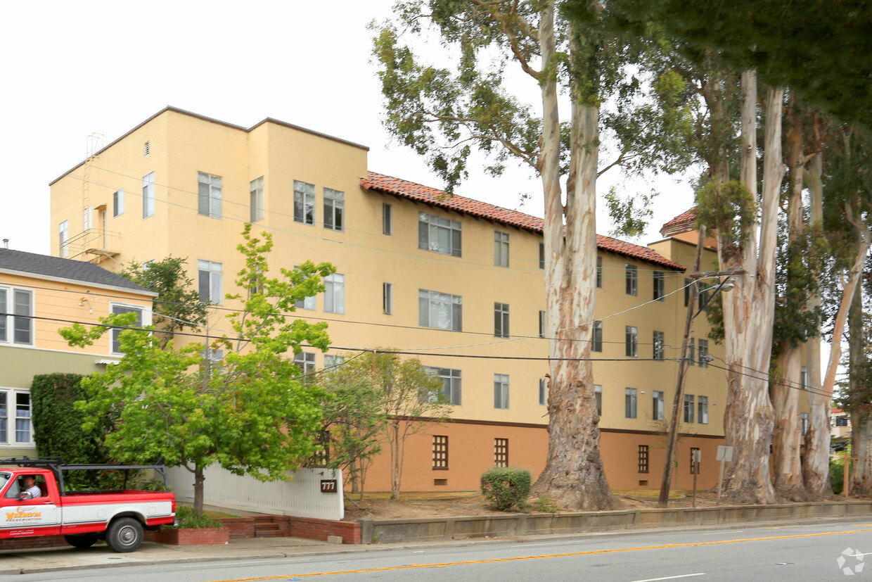 Primary Photo - Villa Tuscany Apartment Homes