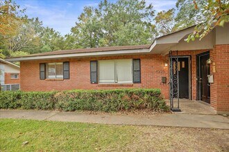 Building Photo - 4221-4223 Hawthorne Ct