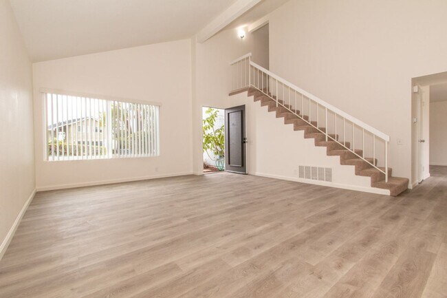 Foto del edificio - Spacious Two-Story 4 Bedroom/2.5 Bath Cardiff Cul-De-Sac Home Close to the Coast!