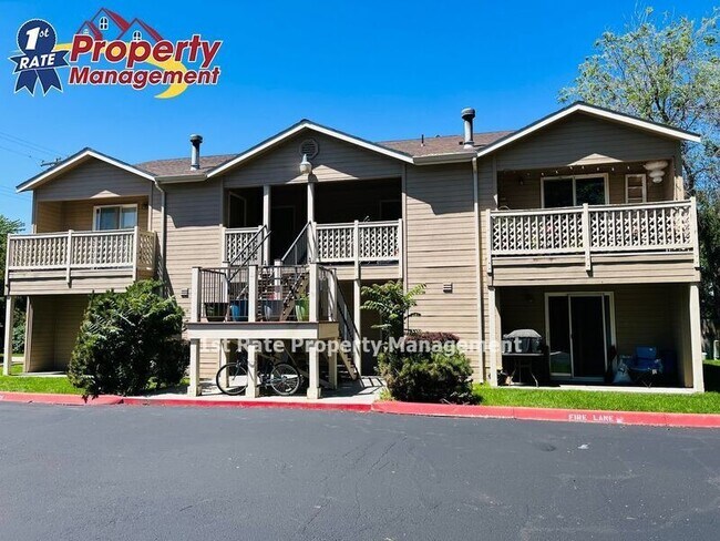 Foto del edificio - 2914 W Stewart Ave