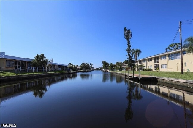 Foto del edificio - 4901 Victoria Dr