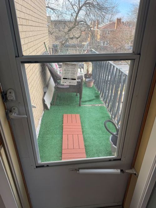 Foto del edificio - 7241 N Ridge Blvd