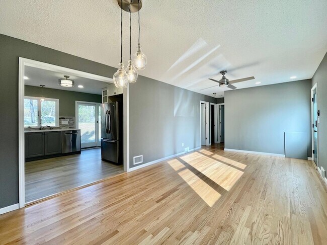 Building Photo - 17620 8th Ave N