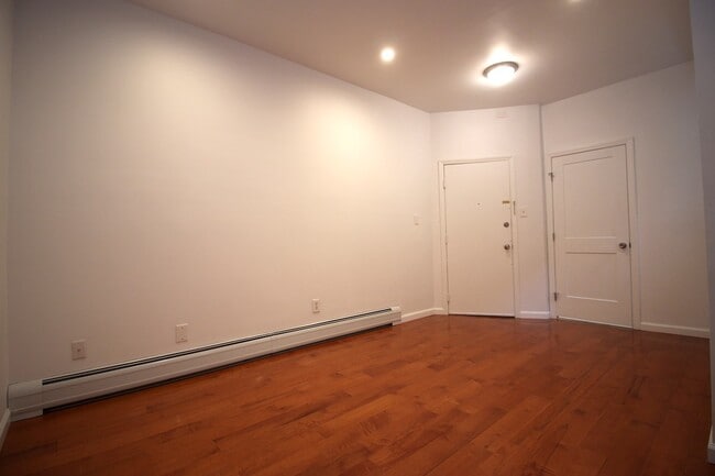 Building Photo - 214 48th St