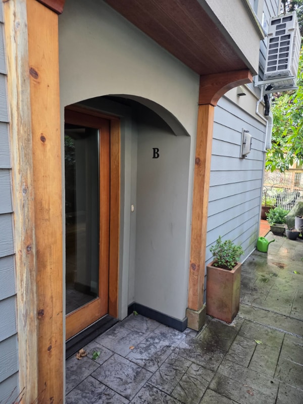 Building Photo - 1415 3rd Ave W